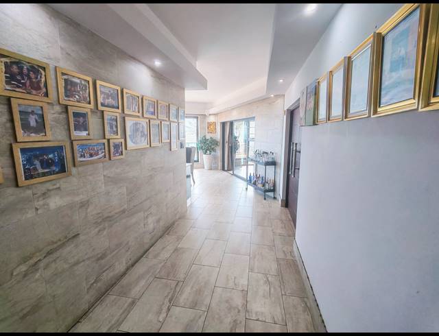 6 BEDROOM HOUSE FOR SALE IN BLUFF